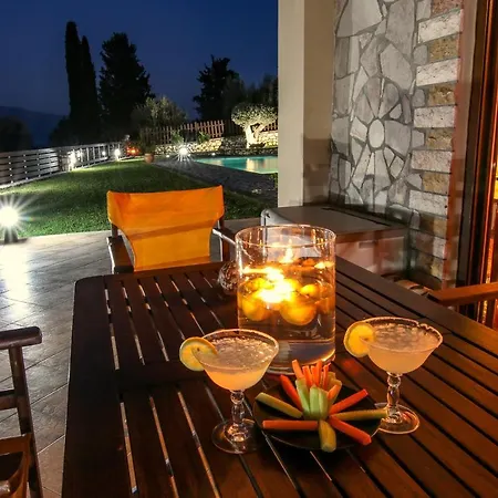 Summer Breeze Villa